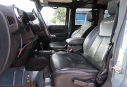 2015 Jeep Wrangler Unlimited Sahara - Thumbnail 31