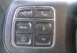 2015 Jeep Wrangler Unlimited Sahara - Thumbnail 23