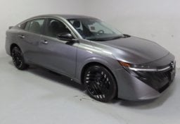 2026 Nissan Sentra SR - Thumbnail 1