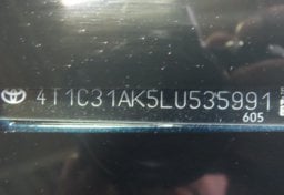 2020 Toyota Camry Hybrid LE - Thumbnail 27