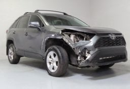 2023 Toyota RAV4 XLE - Thumbnail 4