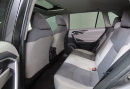 2023 Toyota RAV4 XLE - Thumbnail 31