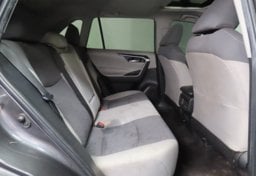 2023 Toyota RAV4 XLE - Thumbnail 32