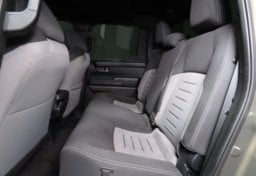 2024 Toyota Tacoma TRD Off-Road - Thumbnail 29