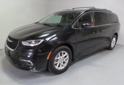 2022 Chrysler Pacifica Touring L - Thumbnail 1