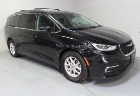 Picture of 2022 Chrysler Pacifica Touring L