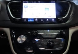 2022 Chrysler Pacifica Touring L - Thumbnail 26