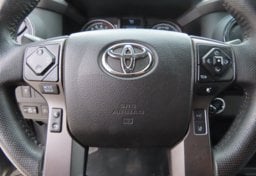 2023 Toyota Tacoma TRD Off-Road - Thumbnail 31