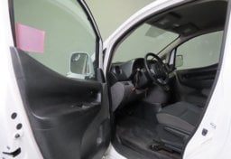 2017 Nissan NV200 SV - Thumbnail 18