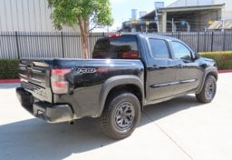 2026 Nissan Frontier PRO-4X - Thumbnail 9