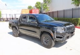 2026 Nissan Frontier PRO-4X - Thumbnail 2