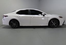 2021 Toyota Camry SE - Thumbnail 5