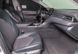 2021 Toyota Camry SE - Thumbnail 32