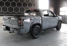2022 Nissan Frontier - Thumbnail 7
