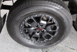 2022 Nissan Frontier PRO-4X - Thumbnail 25