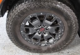 2022 Nissan Frontier - Thumbnail 31