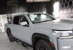 2022 Nissan Frontier PRO-4X - Thumbnail 13