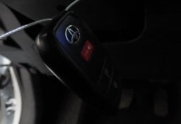2025 Toyota Tacoma SR - Thumbnail 26