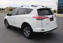 2017 Toyota RAV4 Hybrid. XLE - Thumbnail 8