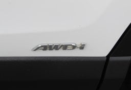 2017 Toyota RAV4 Hybrid. XLE - Thumbnail 22