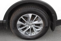 2017 Toyota RAV4 Hybrid. XLE - Thumbnail 30