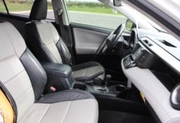 2017 Toyota RAV4 Hybrid. XLE - Thumbnail 35