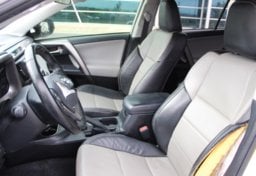 2017 Toyota RAV4 Hybrid. XLE - Thumbnail 32