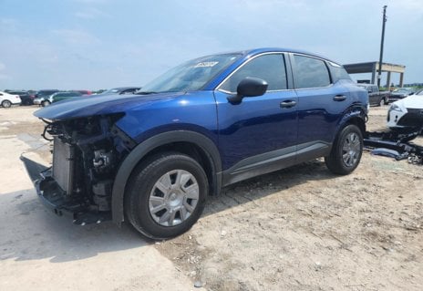 2025 Nissan Kicks S
