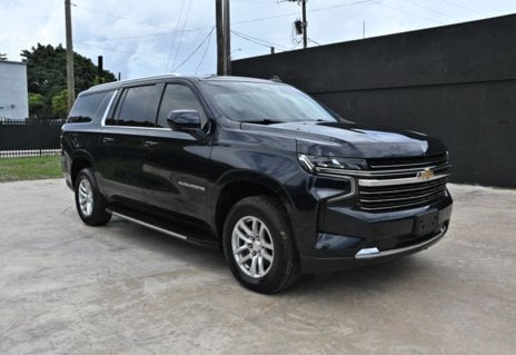 Picture of 2023 Chevrolet Suburban