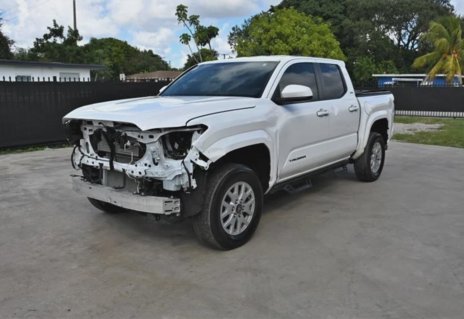 Picture of 2024 Toyota Tacoma