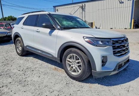 Picture of 2025 Ford Explorer