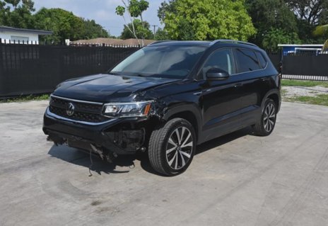 Picture of 2024 Volkswagen Taos