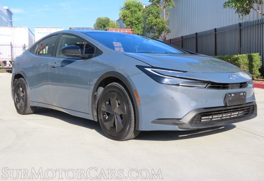 2024 Toyota Prius LE - Image 4