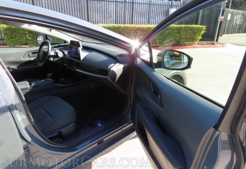 2024 Toyota Prius LE - Image 14