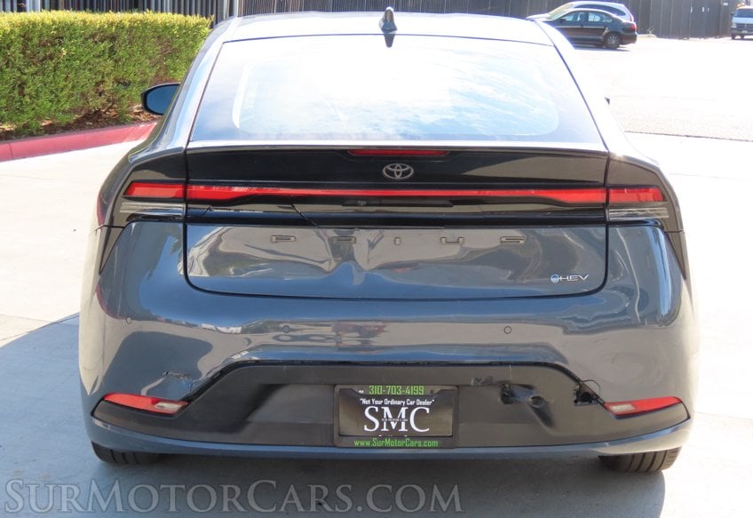 2024 Toyota Prius LE - Image 10
