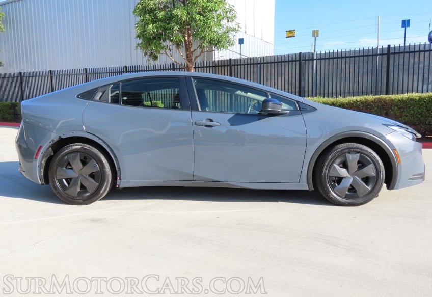 2024 Toyota Prius LE - Image 6