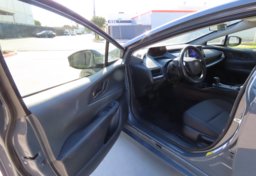2024 Toyota Prius LE - Image 37