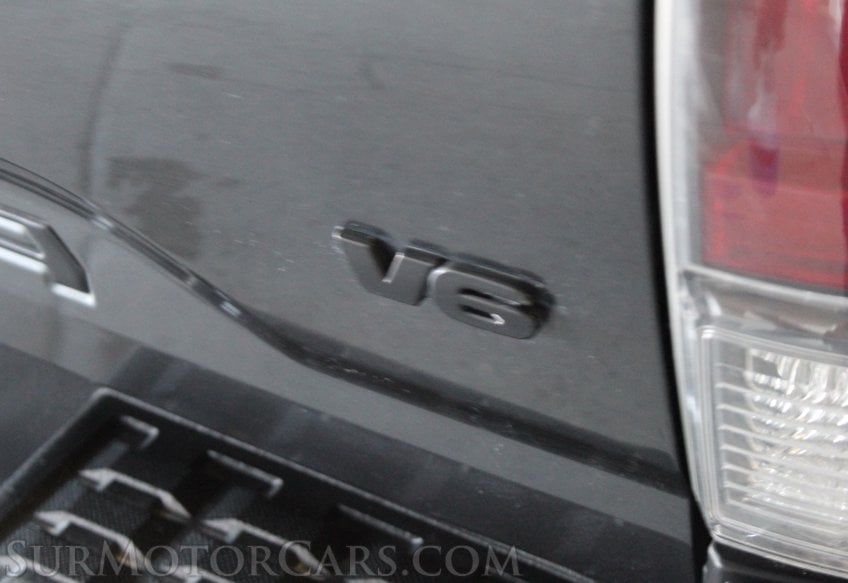 2021 Toyota Tacoma TRD Off-Road - Image 15