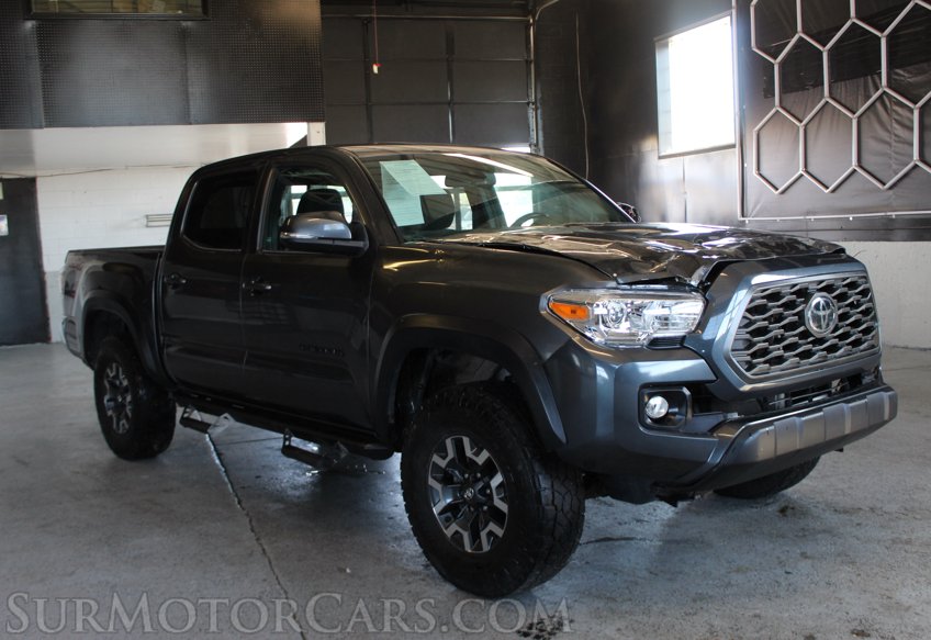 2021 Toyota Tacoma TRD Off-Road - Image 4