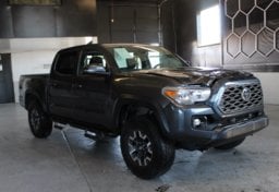 2021 Toyota Tacoma TRD Off-Road - Image 4