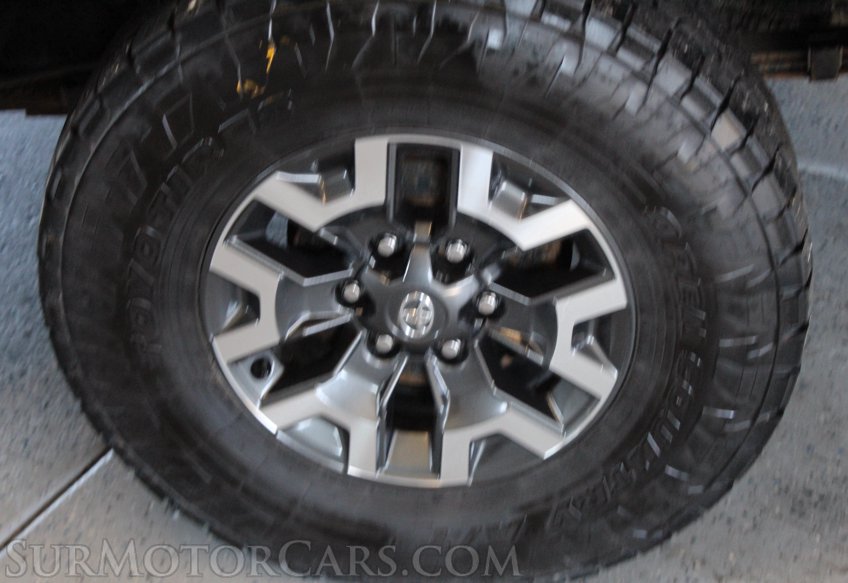 2021 Toyota Tacoma TRD Off-Road - Image 21