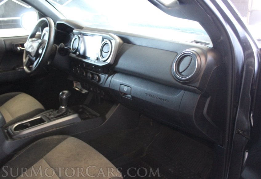 2021 Toyota Tacoma TRD Off-Road - Image 27