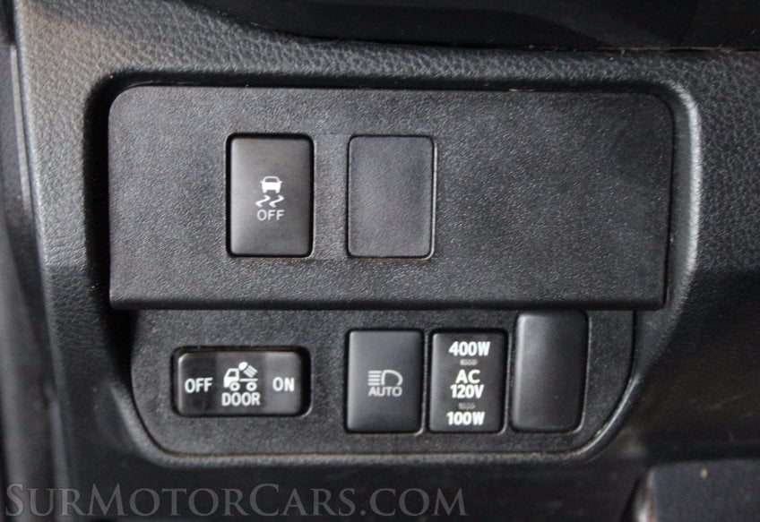 2021 Toyota Tacoma TRD Off-Road - Image 30