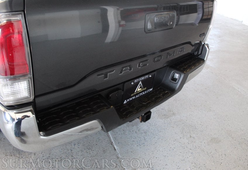 2021 Toyota Tacoma TRD Off-Road - Image 14