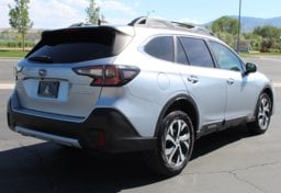 2021 Subaru Outback Limited - Image 7