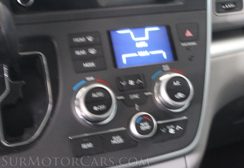 2020 Toyota Sienna - Image 44