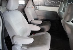 2020 Toyota Sienna - Image 28