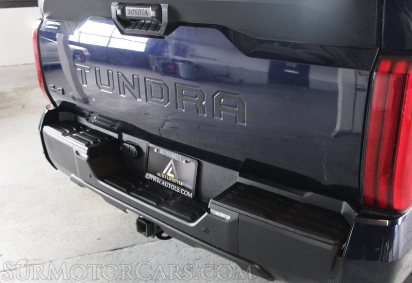 2022 Toyota Tundra 4x4 SR5 - Image 19
