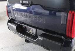 2022 Toyota Tundra 4x4 SR5 - Image 19