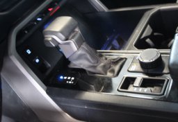 2022 Toyota Tundra 4x4 SR5 - Image 41
